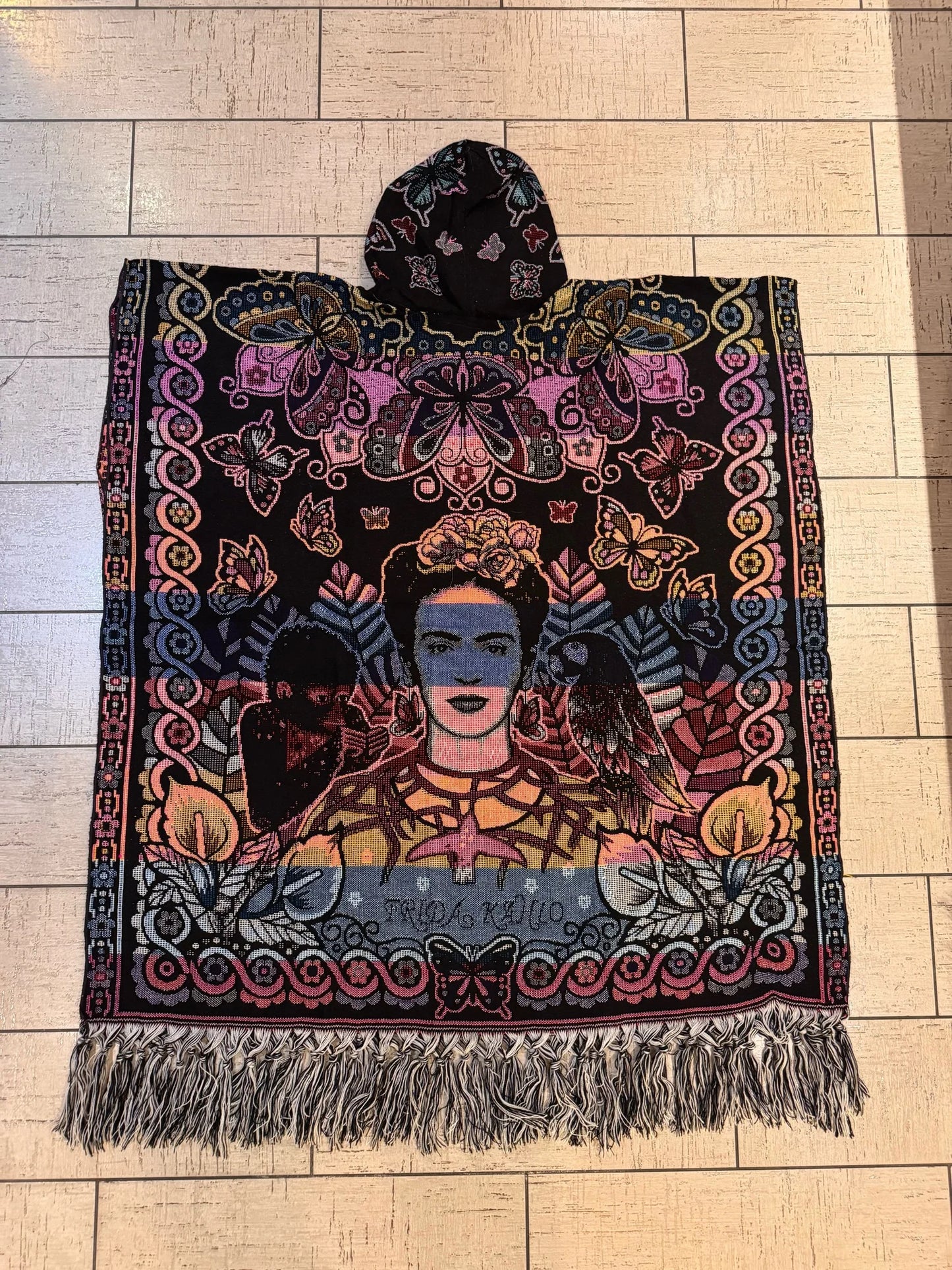 Frida Poncho 2.0 Cinco 26’